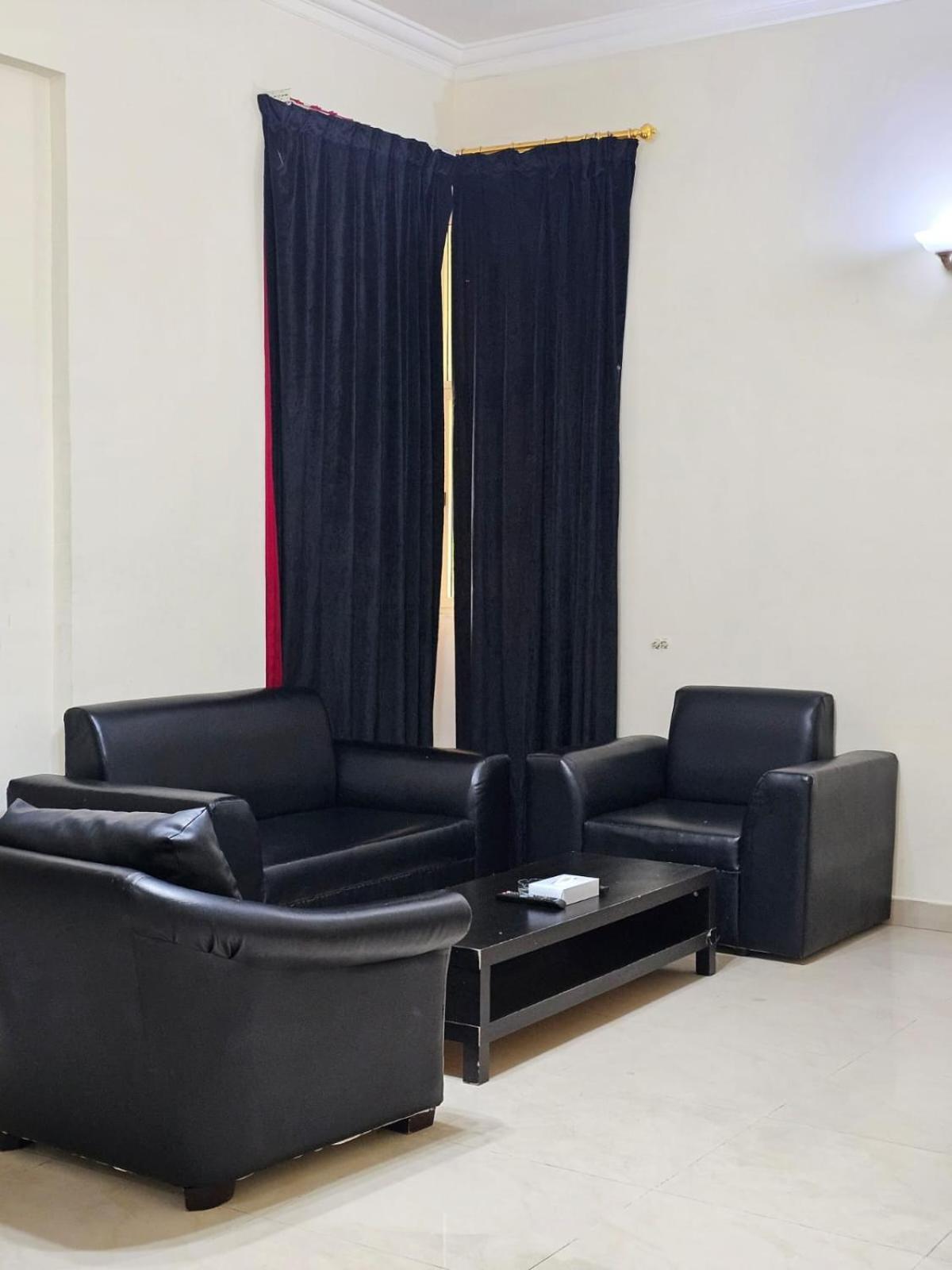 Al Sahab Tower Apartment Manama Exterior photo